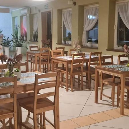 Noclegi Niemodlin Exterior foto